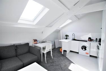 1 bed flat, 15-21 Nun Street, City Centre, Newcastle, NE15AG - Image 2